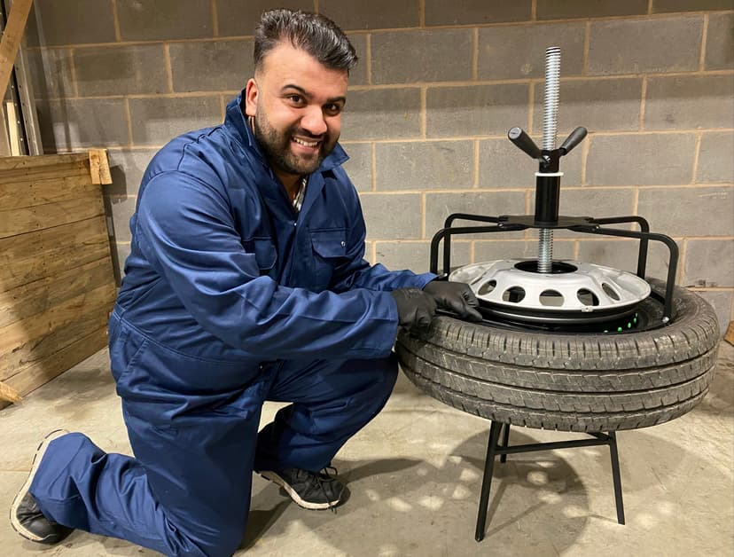 Tyron Runflat ensures UK drivers get to Christmas celebrations safely this festive season