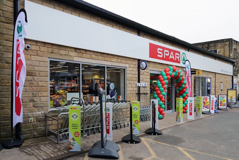 Community celebrates the relaunch of SPAR Barrowford