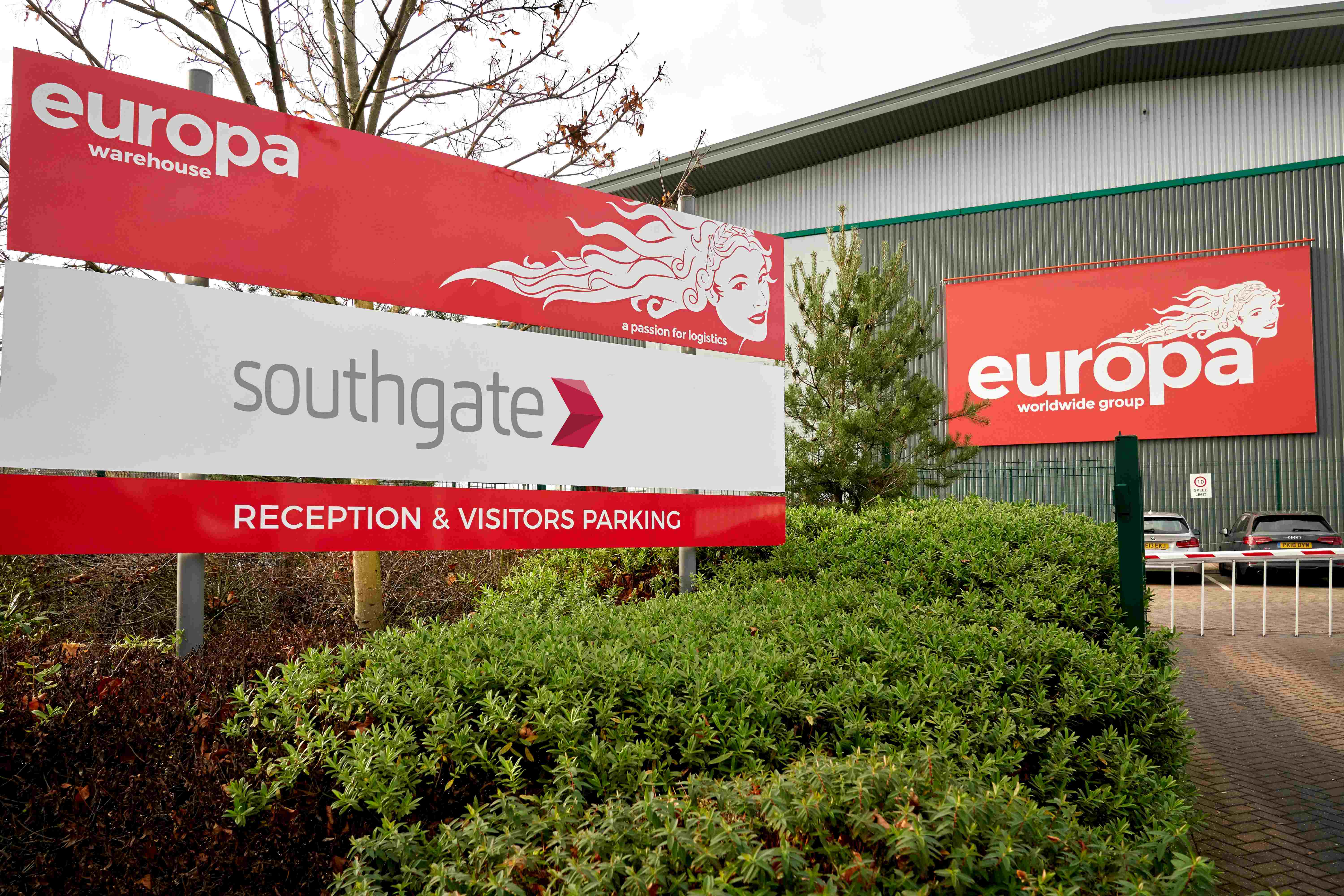 International packaging leader renews with Europa Warehouse