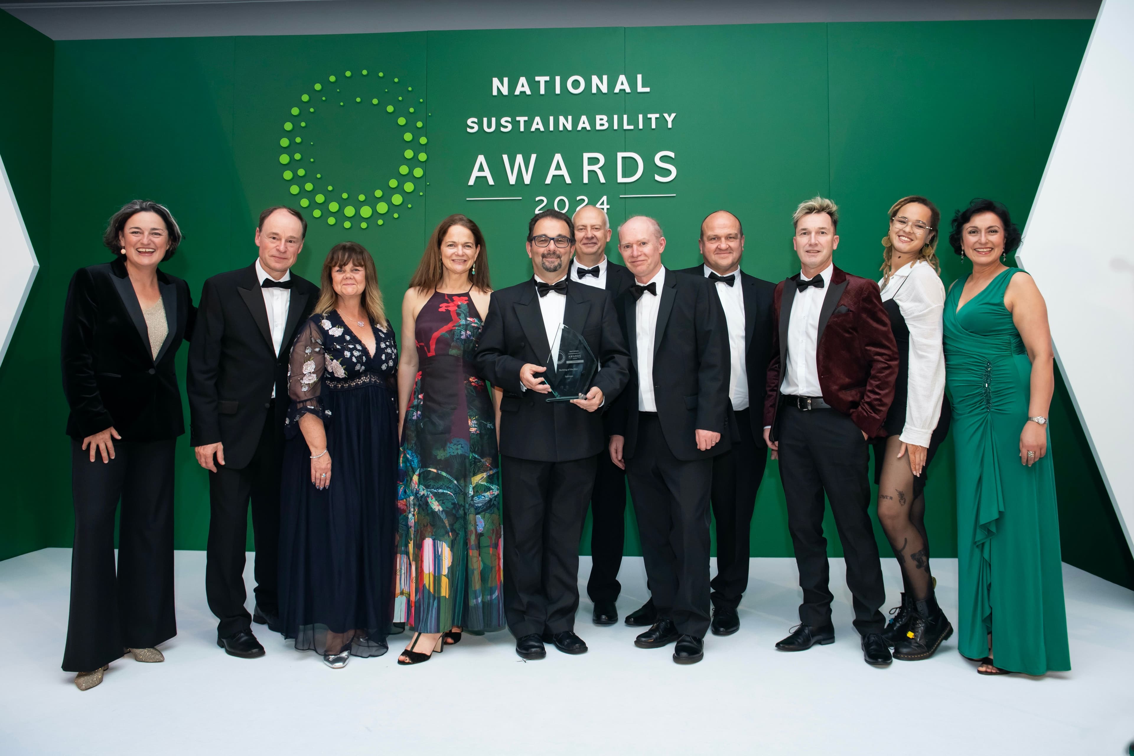 Syensqo’s Oldbury site in the UK wins prestigious Building of the Year award